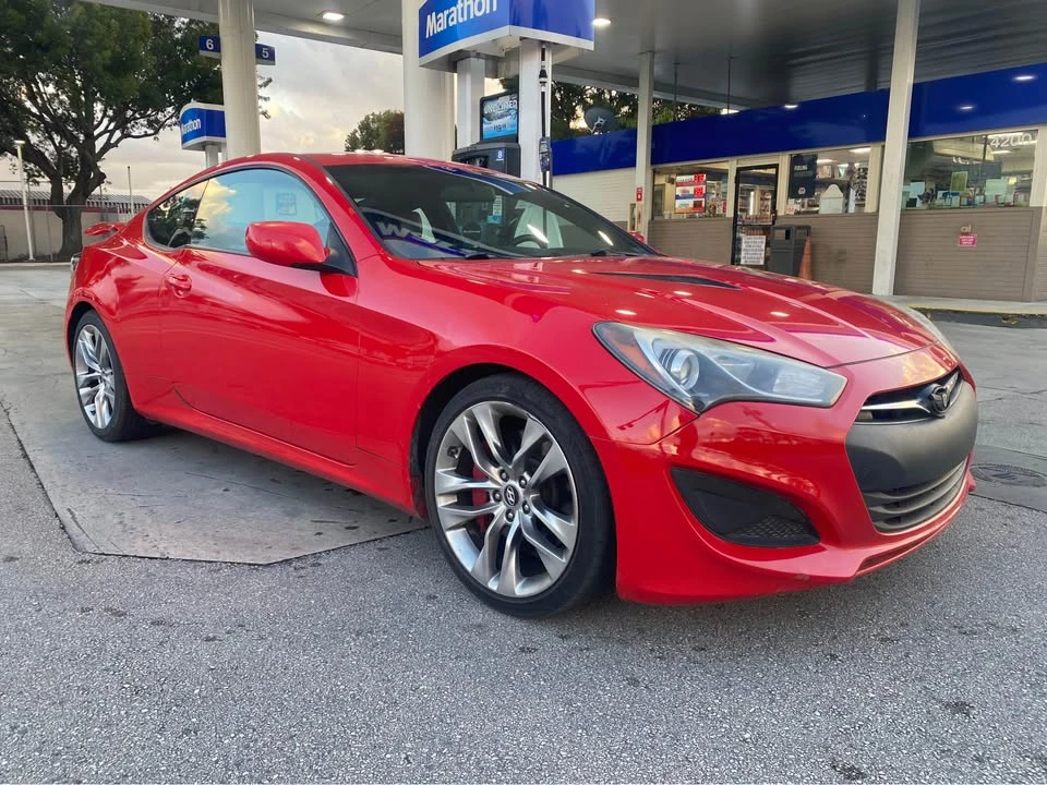 2013 Hyundai Genesis Coupe - Image 4 of 8