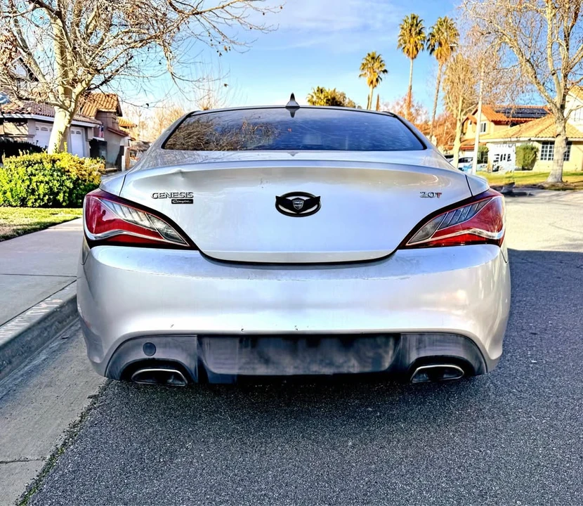 2013 Hyundai Genesis Coupe - Image 8 of 12
