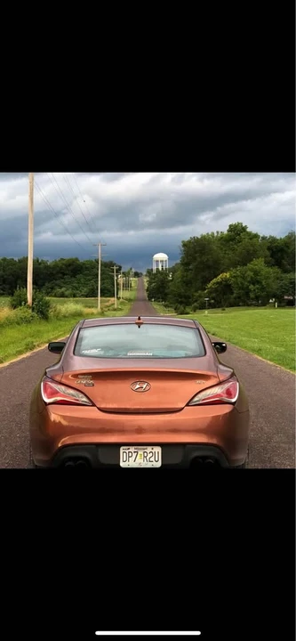 2013 Hyundai Genesis Coupe - Image 2 of 12