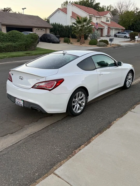 2013 Hyundai Genesis Coupe - Image 3 of 6