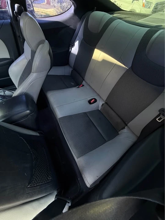 2013 Hyundai Genesis Coupe - Image 12 of 14