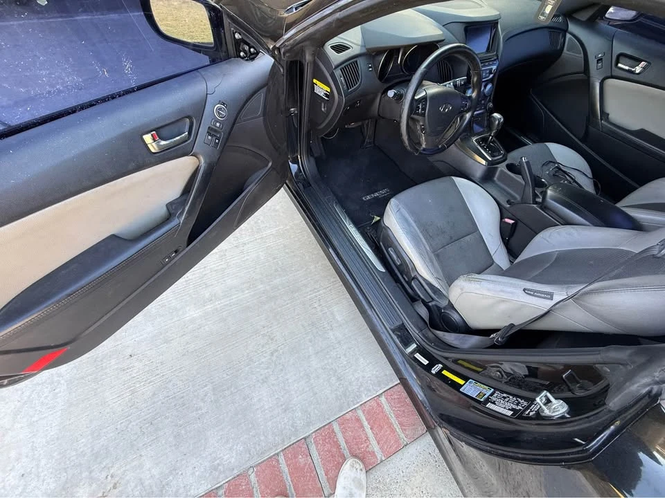 2013 Hyundai Genesis Coupe - Image 10 of 14