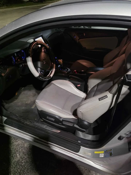 2013 Hyundai Genesis Coupe - Image 5 of 11