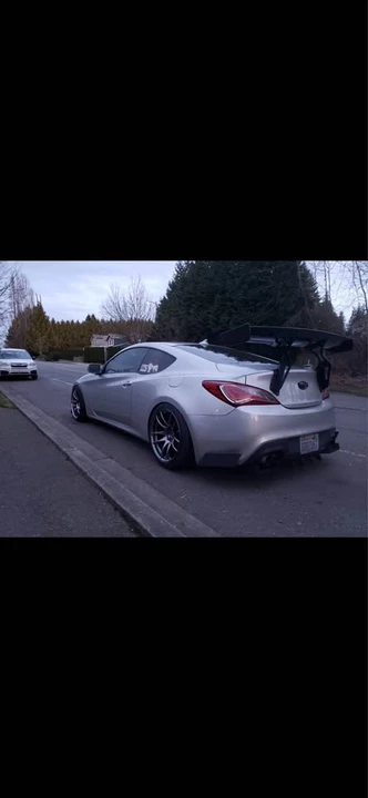 2013 Hyundai Genesis Coupe - Image 3 of 5