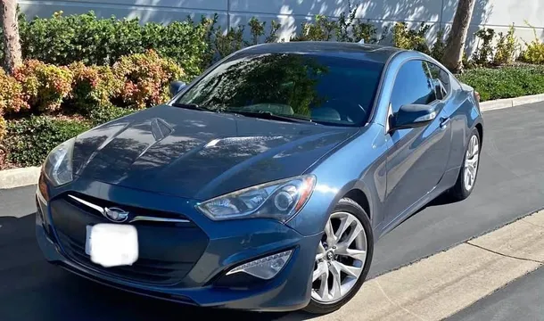 2013 Hyundai Genesis Coupe 2.0T Premium Coupe 2D