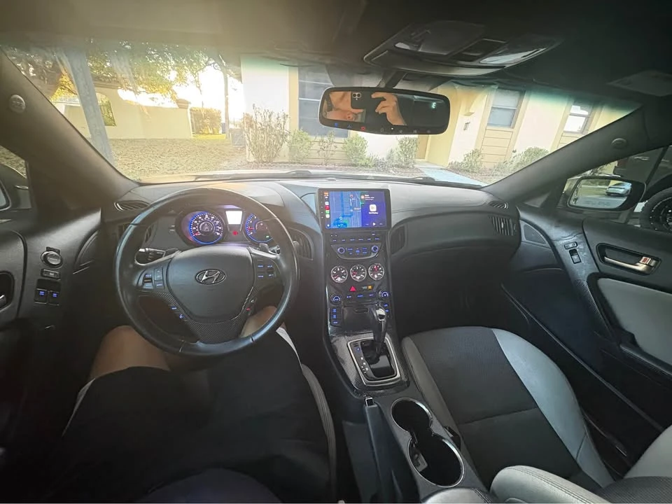 2013 Hyundai Genesis Coupe - Image 4 of 5