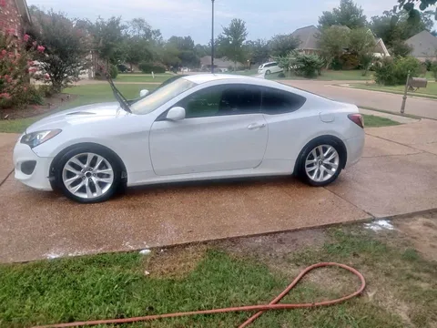 2013 Hyundai Genesis Coupe 2.0T Premium