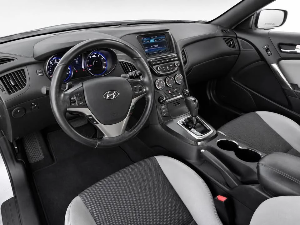 2013 Hyundai Genesis Coupe - Image 5 of 7
