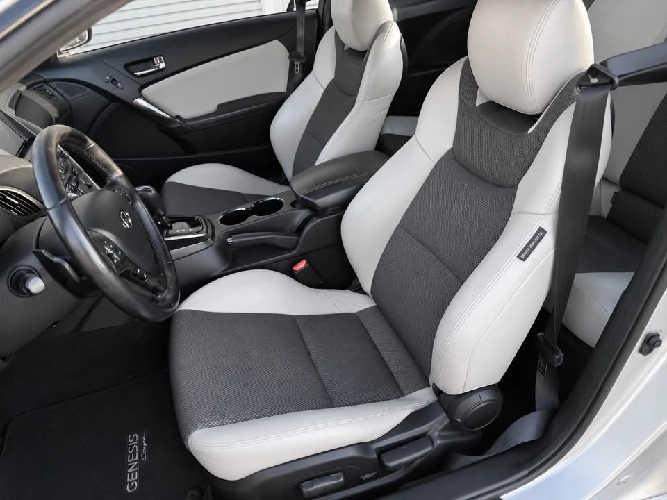 2013 Hyundai Genesis Coupe - Image 6 of 7
