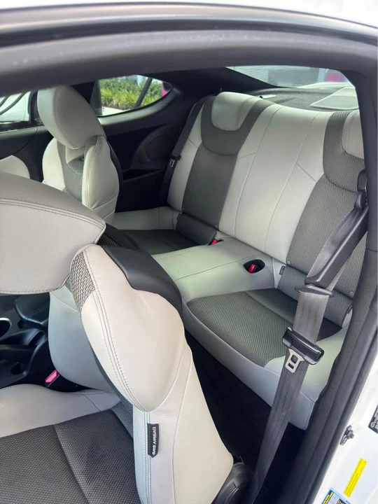 2013 Hyundai Genesis Coupe - Image 12 of 16