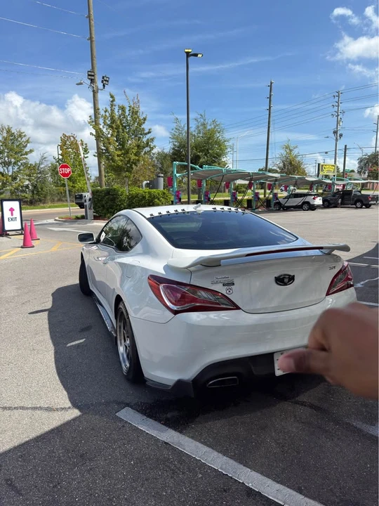 2013 Hyundai Genesis Coupe - Image 8 of 16