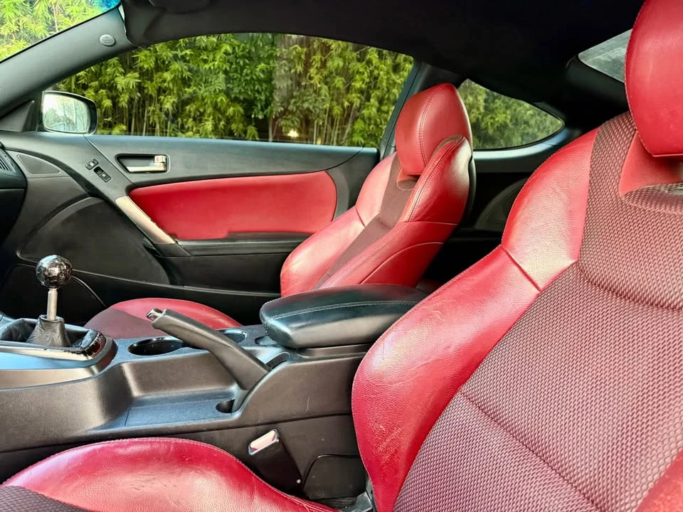 2013 Hyundai Genesis Coupe - Image 11 of 15
