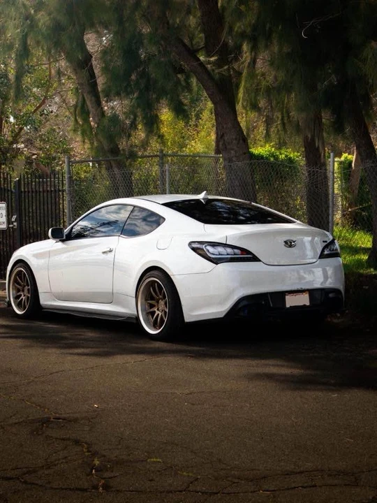 2013 Hyundai Genesis Coupe - Image 4 of 6