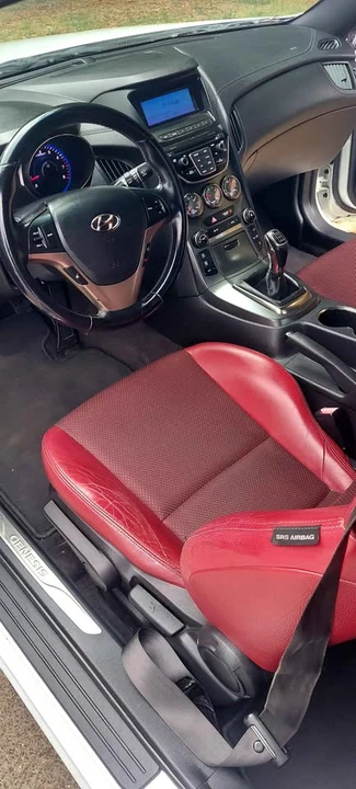2013 Hyundai Genesis Coupe - Image 7 of 9