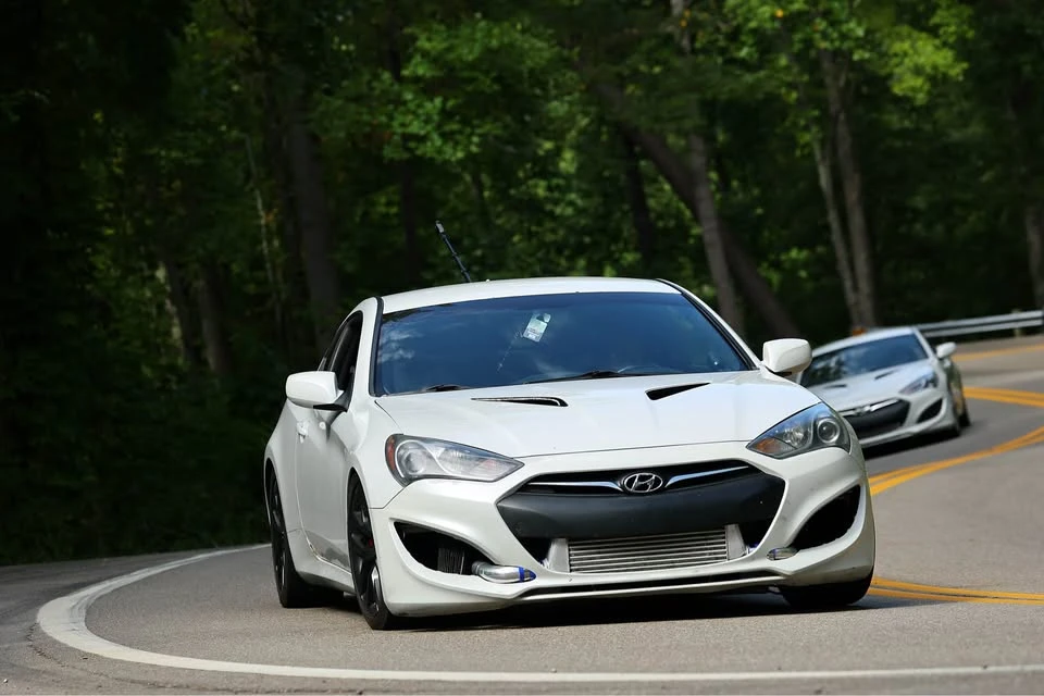 2013 Hyundai Genesis Coupe - Image 2 of 13