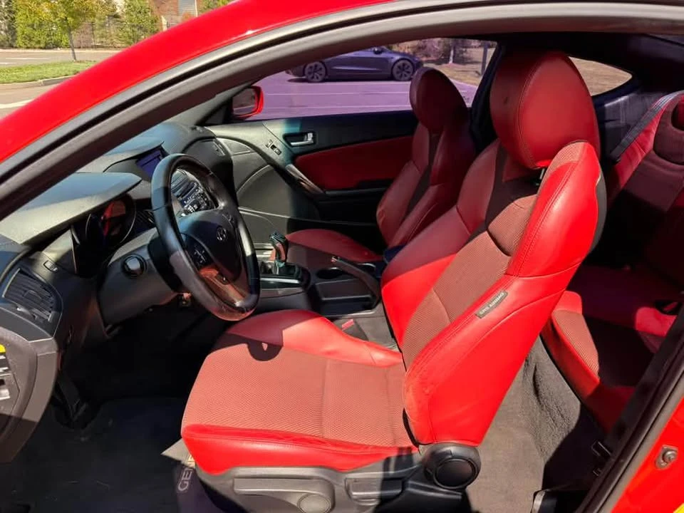 2013 Hyundai Genesis Coupe - Image 9 of 20