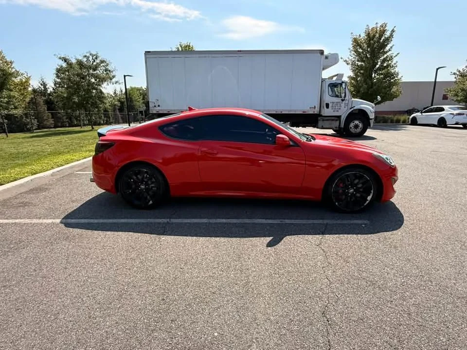 2013 Hyundai Genesis Coupe - Image 2 of 20