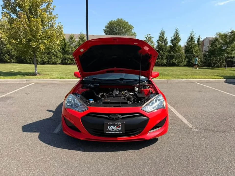 2013 Hyundai Genesis Coupe - Image 19 of 20