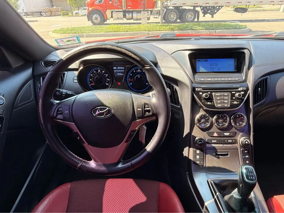 2013 Hyundai Genesis Coupe - Image 17 of 19