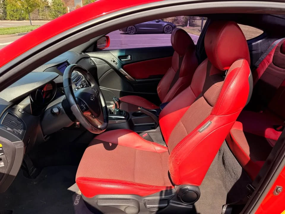 2013 Hyundai Genesis Coupe - Image 9 of 19