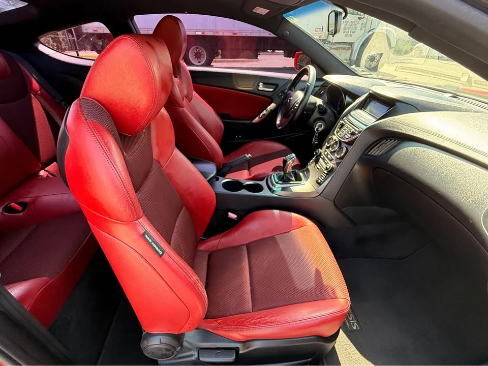 2013 Hyundai Genesis Coupe - Image 13 of 19