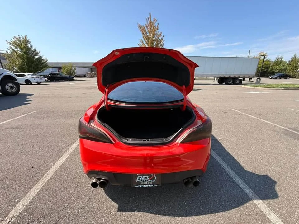 2013 Hyundai Genesis Coupe - Image 11 of 20