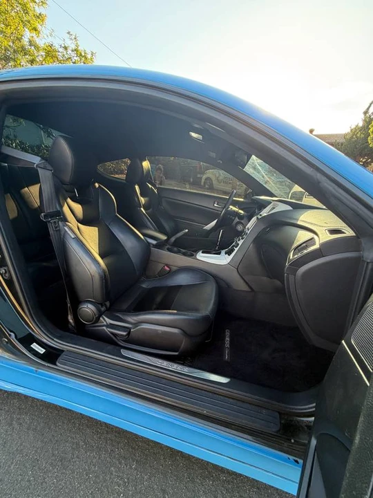 2013 Hyundai Genesis Coupe - Image 11 of 17