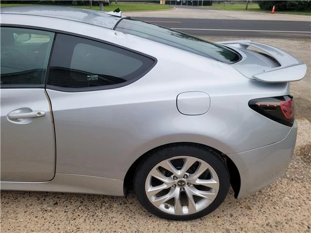 2013 Hyundai Genesis Coupe - Image 18 of 21