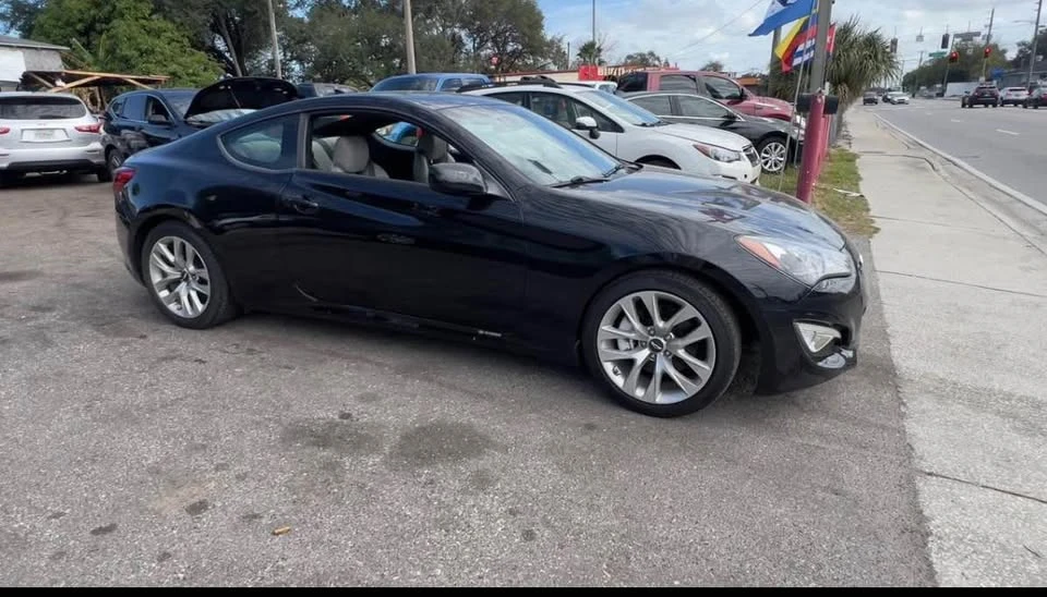2013 Hyundai Genesis Coupe - Image 3 of 8