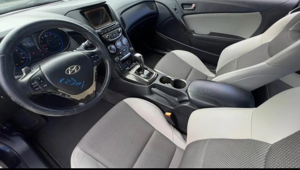 2013 Hyundai Genesis Coupe - Image 8 of 8