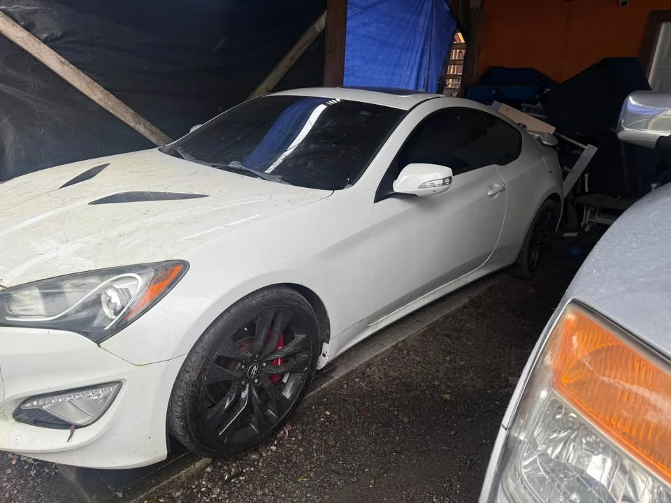 2013 Hyundai Genesis Coupe - Image 2 of 6