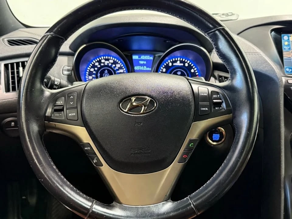 2013 Hyundai Genesis Coupe - Image 15 of 20