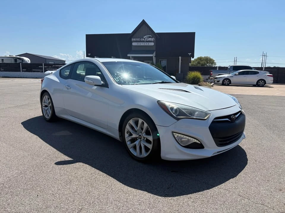2013 Hyundai Genesis Coupe - Image 3 of 8