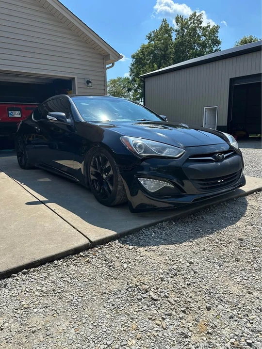 2013 Hyundai Genesis Coupe - Image 4 of 11