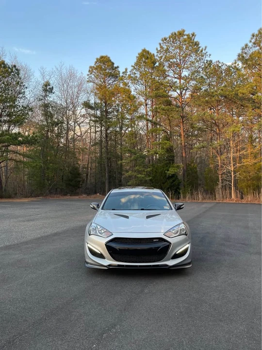 2013 Hyundai Genesis Coupe - Image 2 of 5