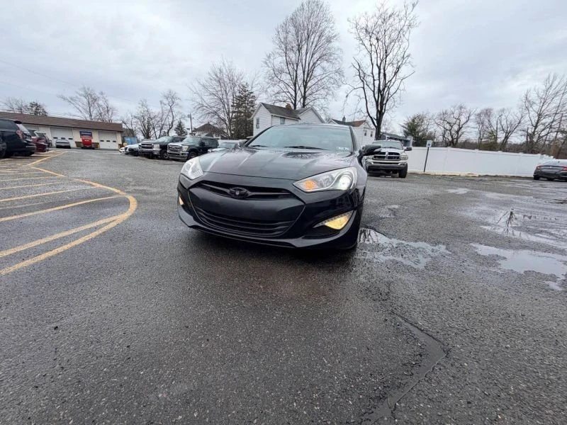 2013 Hyundai Genesis Coupe - Image 2 of 12