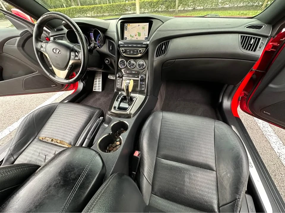 2013 Hyundai Genesis Coupe - Image 11 of 14