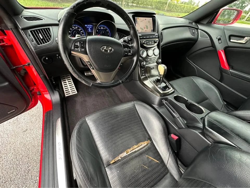 2013 Hyundai Genesis Coupe - Image 13 of 14