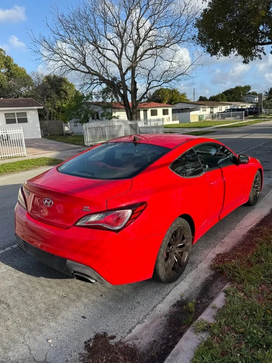 2013 Hyundai Genesis Coupe - Image 4 of 10