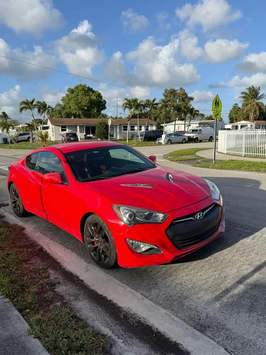 2013 Hyundai Genesis Coupe - Image 3 of 10