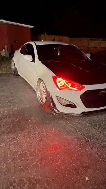 2013 Hyundai Genesis Coupe - Image 5 of 14