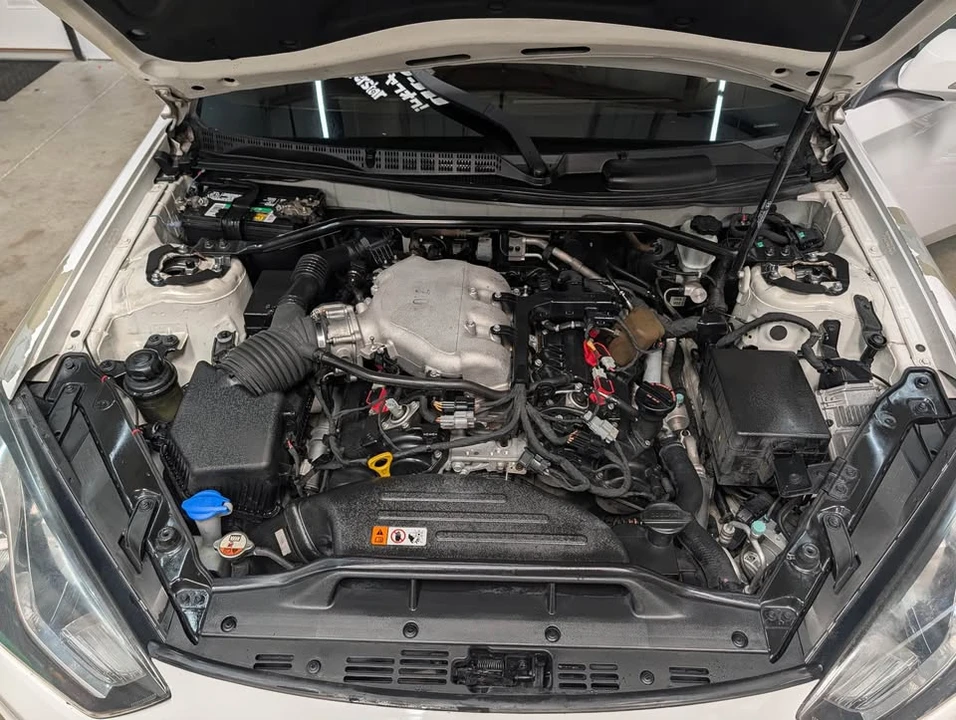 2013 Hyundai Genesis Coupe - Image 13 of 14