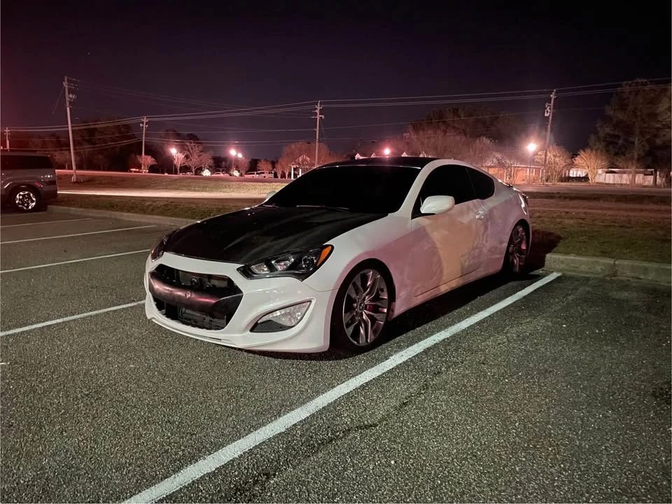 2013 Hyundai Genesis Coupe - Image 4 of 5