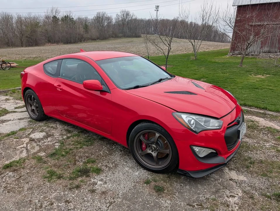 2013 Hyundai Genesis Coupe - Image 2 of 12