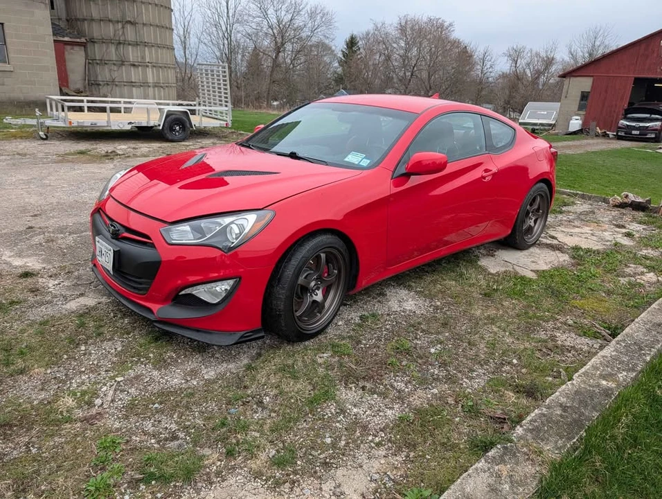 2013 Hyundai Genesis Coupe - Image 4 of 12