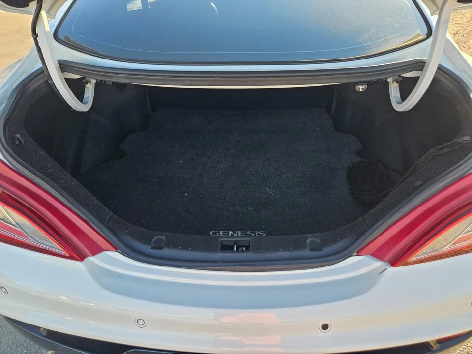 2013 Hyundai Genesis Coupe - Image 16 of 20