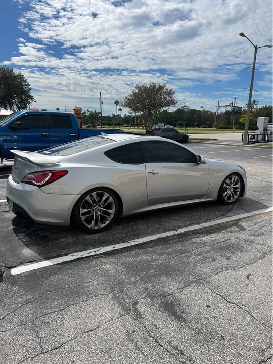 2013 Hyundai Genesis Coupe - Image 4 of 6