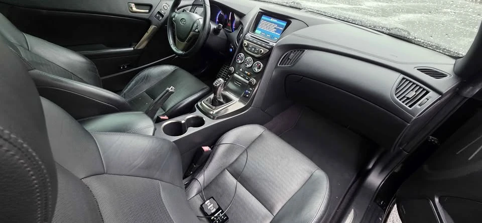 2013 Hyundai Genesis Coupe - Image 11 of 20