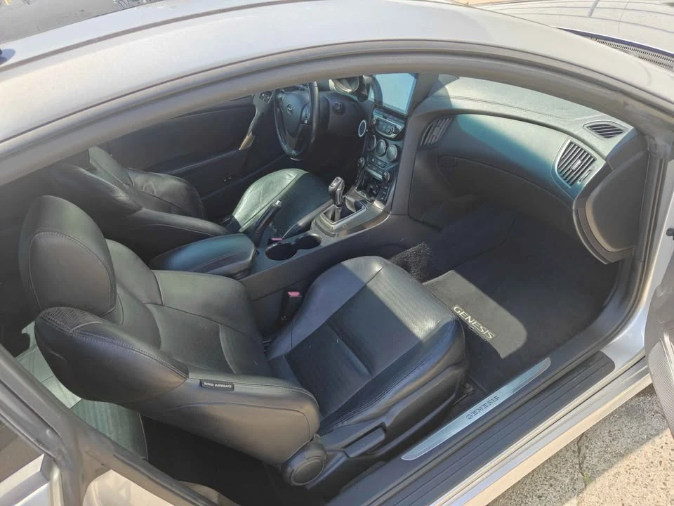 2013 Hyundai Genesis Coupe - Image 8 of 14