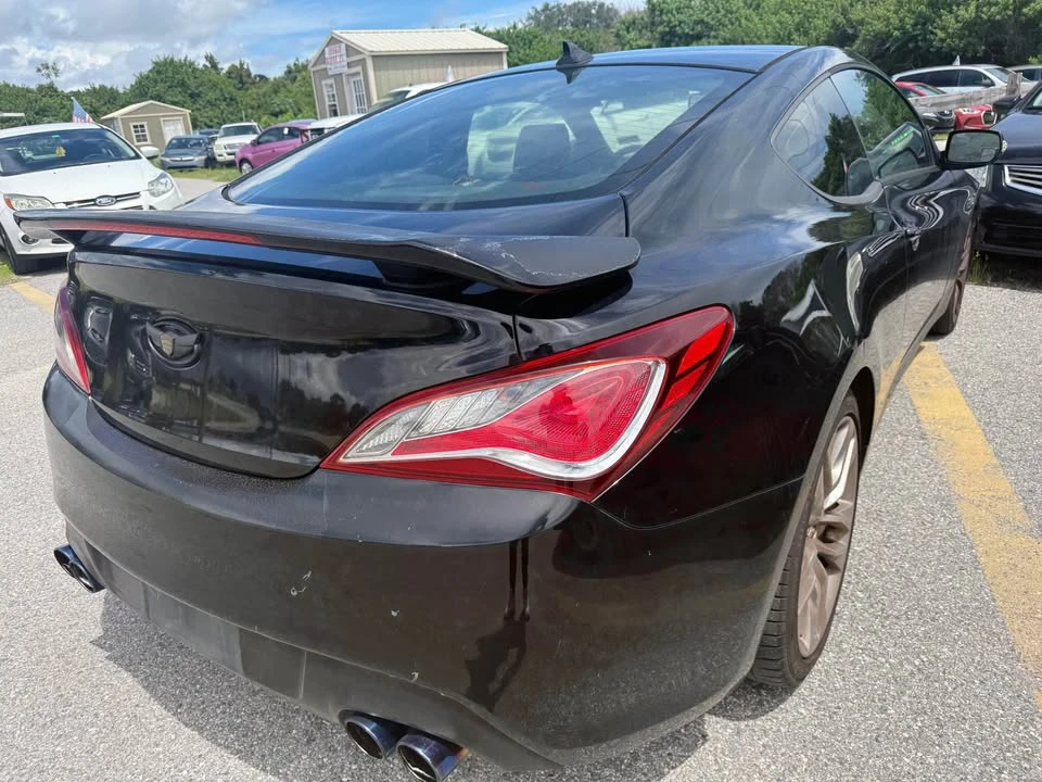 2013 Hyundai Genesis Coupe - Image 3 of 5